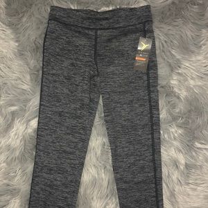 Grey old navy active leggings with tags